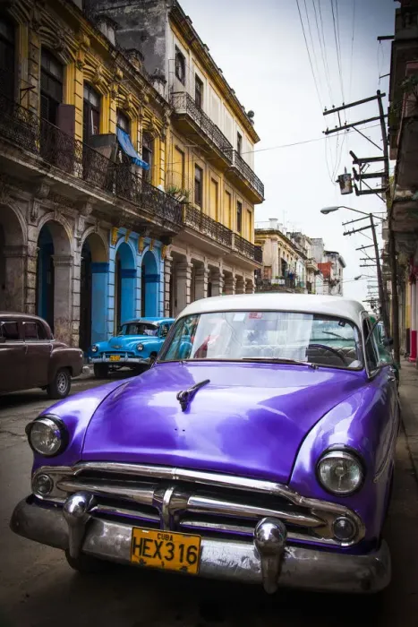 Framed Print : Classic American Car, Havana, Cuba