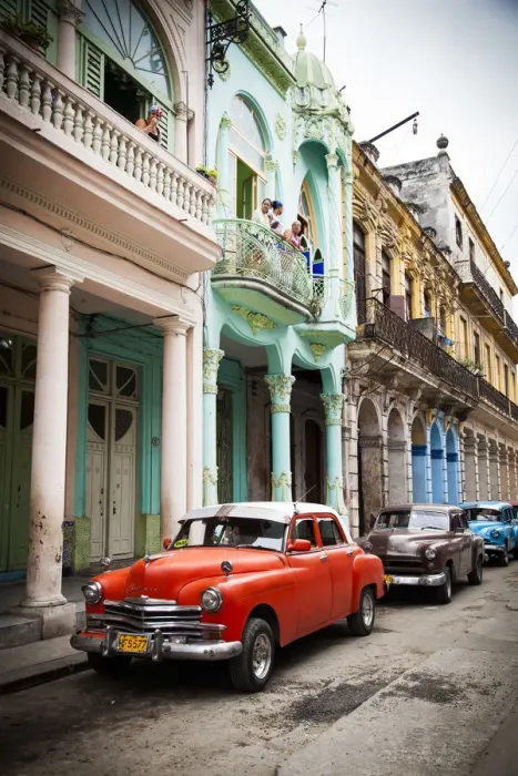 Framed Print : Classic American Car (Plymouth), Havana, Cuba