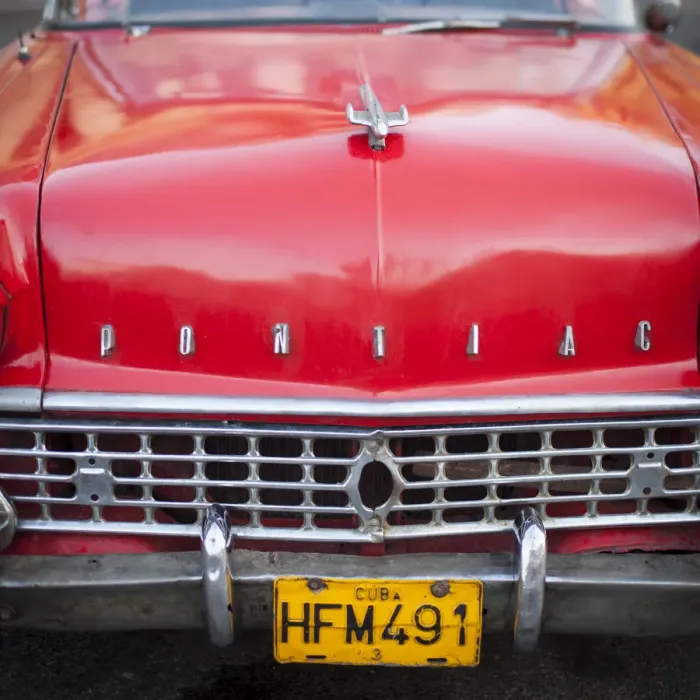 Framed Print : Classic American Car (Pontiac), Havana, Cuba Framed Print : Classic American Car (Pontiac), Havana, Cuba