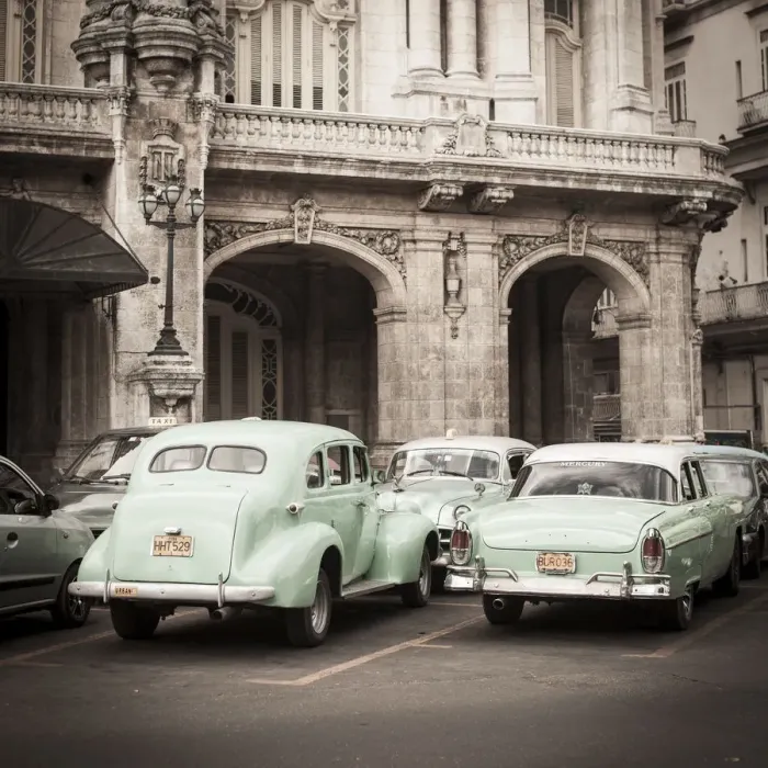 Framed Print : Classic American Cars in front of the Gran Teatro, Parque Central, Havana, Cuba Framed Print : Classic American Cars in front of the Gran Teatro, Parque Central, Havana, Cuba