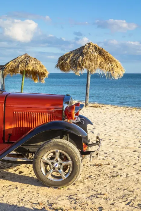 Framed Print : A classic car on a beach in Playa Ancoa, in Trinidad, Sancti Spiritus, Cuba Framed Print : A classic car on a beach in Playa Ancoa, in Trinidad, Sancti Spiritus, Cuba