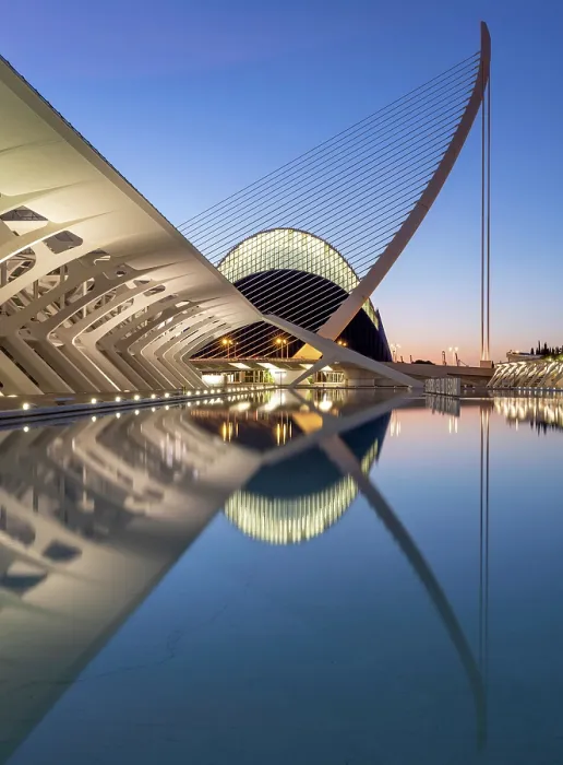 Framed Print : Classic view of the Ciudad de los artes y ciencias (City of Arts and Sciences) at dawn, Valencia, Spain Framed Print : Classic view of the Ciudad de los artes y ciencias (City of Arts and Sciences) at dawn, Valencia, Spain