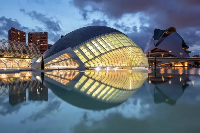 Framed Print : Classic view of the Ciudad de los artes y ciencias (City of Arts and Sciences) at dusk, Valencia, Spain Framed Print : Classic view of the Ciudad de los artes y ciencias (City of Arts and Sciences) at dusk, Valencia, Spain