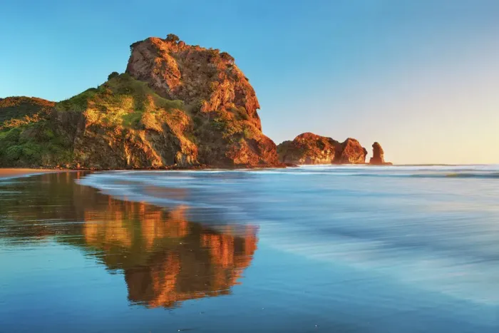 Framed Print : Cliff landscape - New Zealand, North Island, Auckland, Waitakere Ranges, Piha Beach Framed Print : Cliff landscape - New Zealand, North Island, Auckland, Waitakere Ranges, Piha Beach