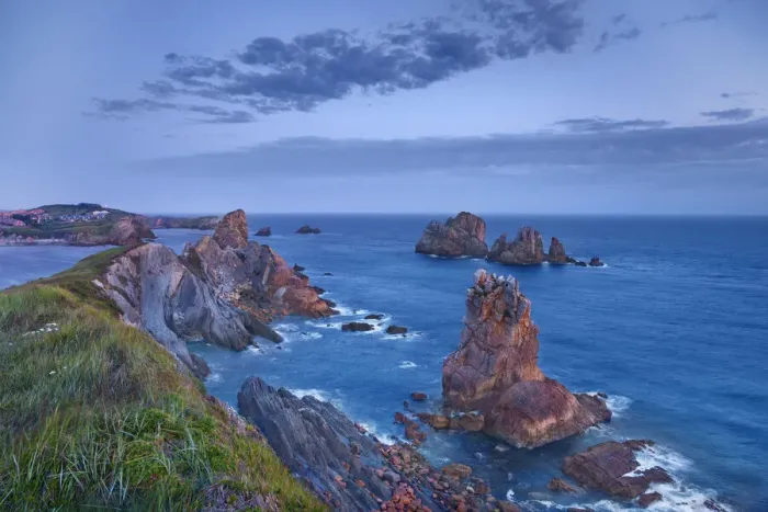 Framed Print : Cliff landscape with rock needle - Spain, Cantabria, Santander Framed Print : Cliff landscape with rock needle - Spain, Cantabria, Santander