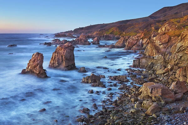 Cliff landscape - USA, California, Monterey, Big Sur, Garrapata State Park (DM)