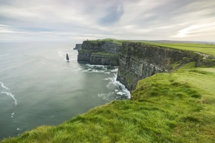 Framed Print : Cliffs of Moher with Breanan rock on the background. Liscannor, Munster, Co. Clare