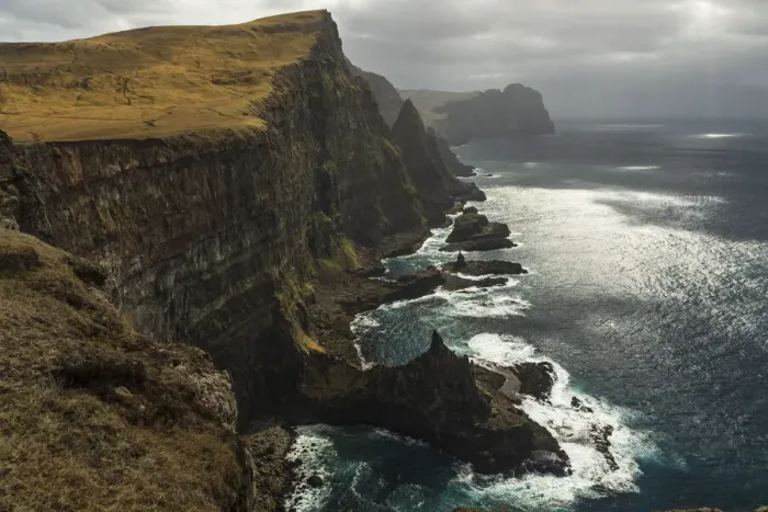 Framed Print : The cliffs on the west coast of Suðuroy seen from Eggjarnar. Suðuroy, Faroe Islands Framed Print : The cliffs on the west coast of Suðuroy seen from Eggjarnar. Suðuroy, Faroe Islands