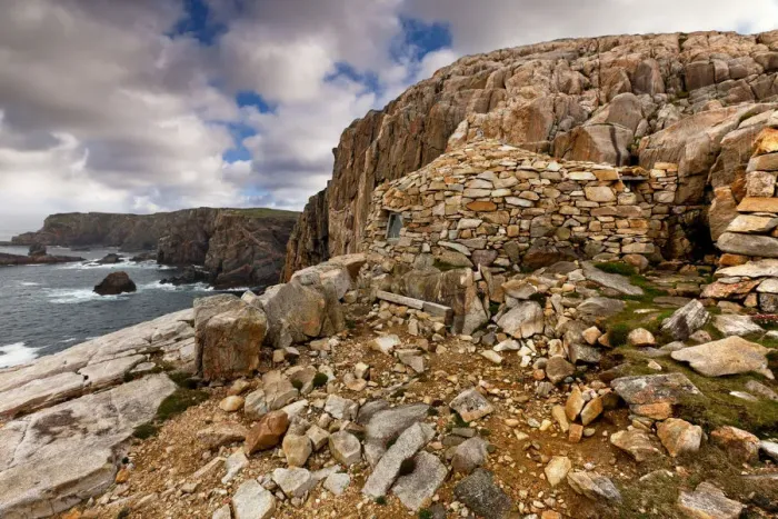 Framed Print : Clifftop Bothy, Isle of Lewis, Outer Hebrides, Scotland Framed Print : Clifftop Bothy, Isle of Lewis, Outer Hebrides, Scotland