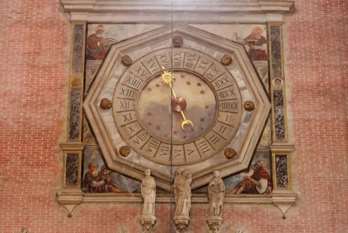 Framed Print : Clock in Santi Giovanni e Paolo, Venice, Veneto, Italy Framed Print : Clock in Santi Giovanni e Paolo, Venice, Veneto, Italy