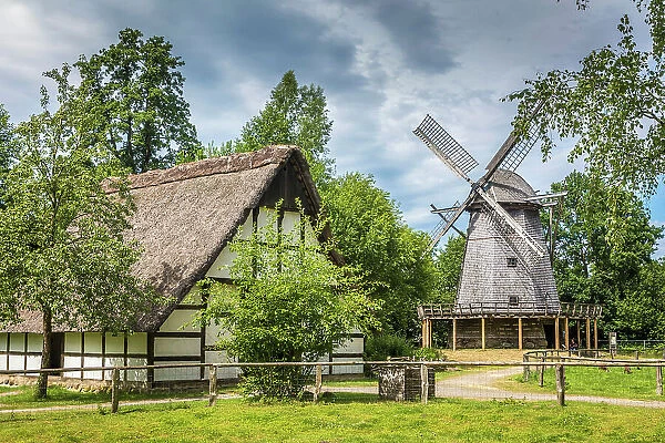 Cloppenburg Museum Village: Cap windmill from Bokel near Cappeln (Cloppenburg district), built in 1764, Emsland, Lower Saxony, Germany