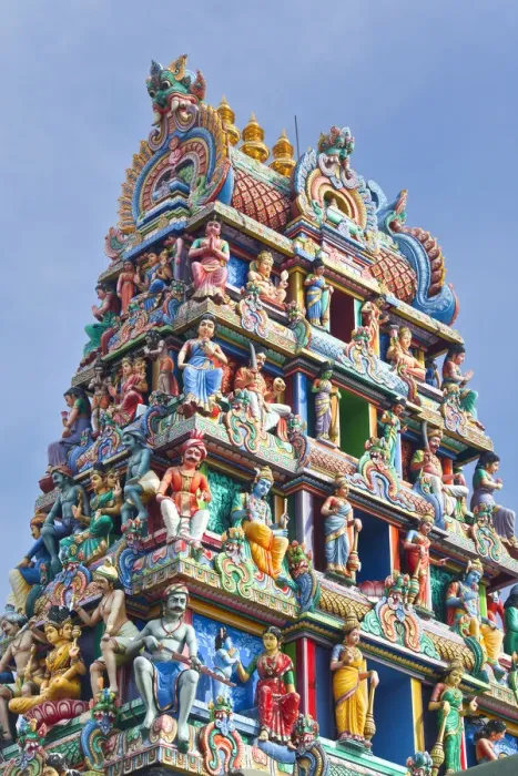 Framed Print : Close up of the Gopuram of the Sri Mariamman Temple in Singapore