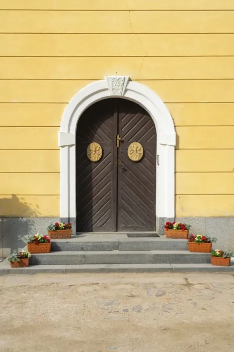 Framed Print : Closed wooden door at Blatna Castle, Blatna, Strakonice District, South Bohemian Region, Czech Republic Framed Print : Closed wooden door at Blatna Castle, Blatna, Strakonice District, South Bohemian Region, Czech Republic