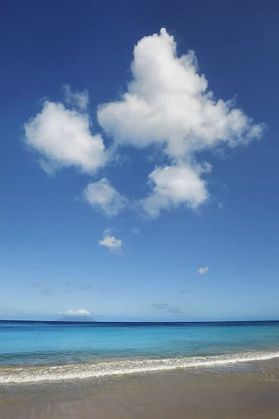 Cloud impression at ocean - Seychelles, Mahe, Baie Beau Vallon - Indian Ocean