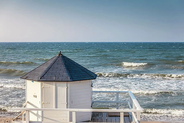 Coast and beach hut in Kuehlungsborn, Mecklenburg-West Pomerania, Baltic Sea, North Germany, Germany