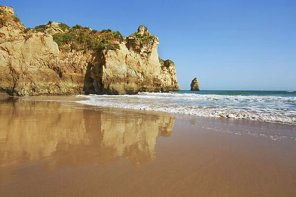 Coast impression Praia dos Tres Irmaos - Portugal, Algarve, Alvor, Praia dos Tres Irmaos