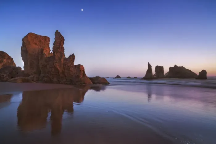 Framed Print : Coast landscape at Bandon Beach with moon - USA, Oregon, Coos, Bandon, Bandon Beach Framed Print : Coast landscape at Bandon Beach with moon - USA, Oregon, Coos, Bandon, Bandon Beach