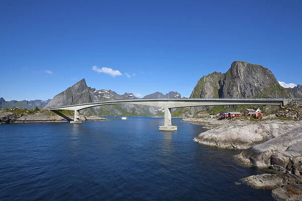 Coastal bridge & picturesque fishing village, Hamnoy, Moskenesoy, Lofoten Islands