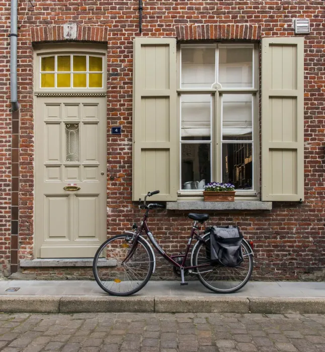 Framed Print : Cobbled street with parked bicycle in the old town, Bruges, West Flanders, Belgium