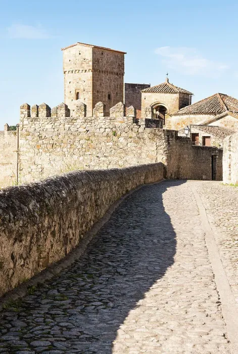 Framed Print : Cobblestone street in Trujillo, Extremadura, Caceres, Spain Framed Print : Cobblestone street in Trujillo, Extremadura, Caceres, Spain