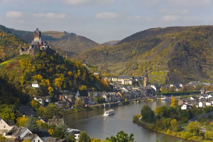 Framed Print : Cochem Castle, Cochem, Rhineland / Mosel Valley, Germany Framed Print : Cochem Castle, Cochem, Rhineland / Mosel Valley, Germany