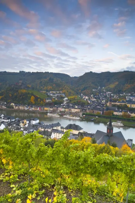 Framed Print : Cochem Castle, Cochem, Rhineland / Mosel Valley, Germany Framed Print : Cochem Castle, Cochem, Rhineland / Mosel Valley, Germany