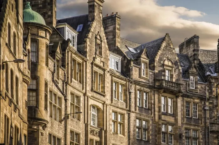 Framed Print : Cockburn Street in Edinburgh Old Town, City of Edinburgh, Scotland, Great Britain Framed Print : Cockburn Street in Edinburgh Old Town, City of Edinburgh, Scotland, Great Britain