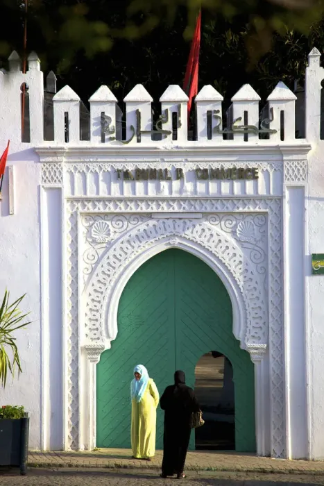Framed Print : Colonial Building in Grand Socco, Tangier, Morocco, North Africa Framed Print : Colonial Building in Grand Socco, Tangier, Morocco, North Africa