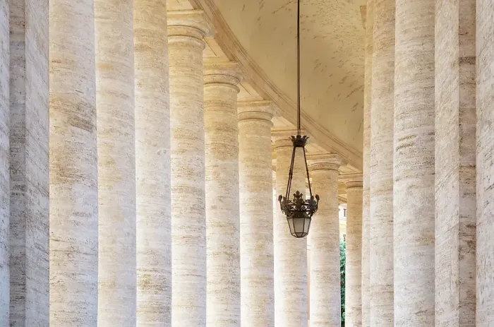 Framed Print : The colonnade of Saint Peter's Basilica, Vatican City, Rome, Italy Framed Print : The colonnade of Saint Peter's Basilica, Vatican City, Rome, Italy