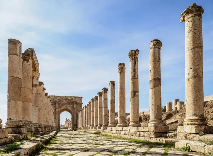 Framed Print : Colonnaded Street or Cardo, Jerash, Jerash Governorate, Jordan Framed Print : Colonnaded Street or Cardo, Jerash, Jerash Governorate, Jordan