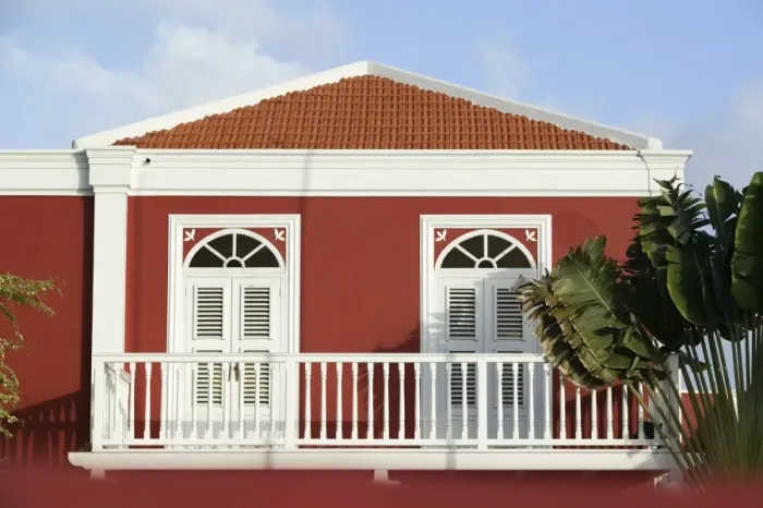 Framed Print : Colorful Aruban Government Building, Oranjestad, Aruba, Caribbean Framed Print : Colorful Aruban Government Building, Oranjestad, Aruba, Caribbean