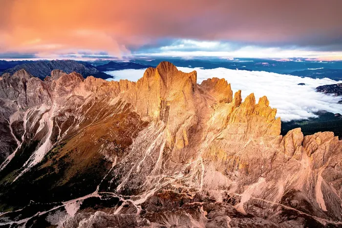 Framed Print : Colorful autumn sunrise over the majestic Catinaccio (Rosengarten), Cima Catinaccio and Torri Del Vajolet peaks, Dolomites, Italy Framed Print : Colorful autumn sunrise over the majestic Catinaccio (Rosengarten), Cima Catinaccio and Torri Del Vajolet peaks, Dolomites, Italy