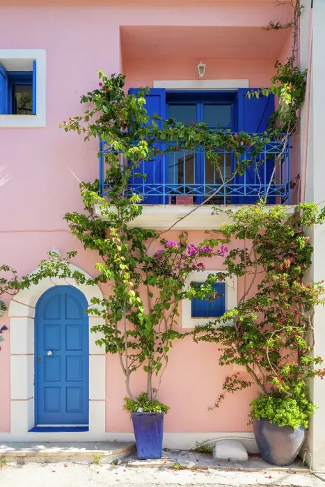 Framed Print : A colorful building in Assos, Kefalonia, Ionian Islands, Greece Framed Print : A colorful building in Assos, Kefalonia, Ionian Islands, Greece