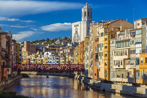 Colorful buildings along the banks of River Onyar in Girona, Catalonia, Spain
