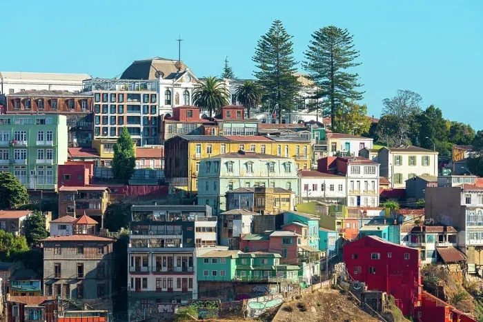 Framed Print : Colorful houses of Valparaiso in Playa Ancha, Valparaiso, Valparaiso Province, Valparaiso Region, Chile Framed Print : Colorful houses of Valparaiso in Playa Ancha, Valparaiso, Valparaiso Province, Valparaiso Region, Chile