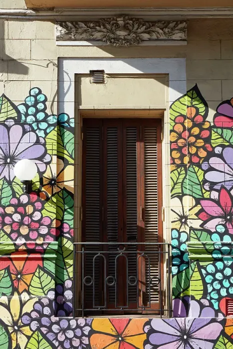 Framed Print : A colorful mural on the exterior facade of a colonial house in San Telmo, Buenos Aires, Argentina Framed Print : A colorful mural on the exterior facade of a colonial house in San Telmo, Buenos Aires, Argentina