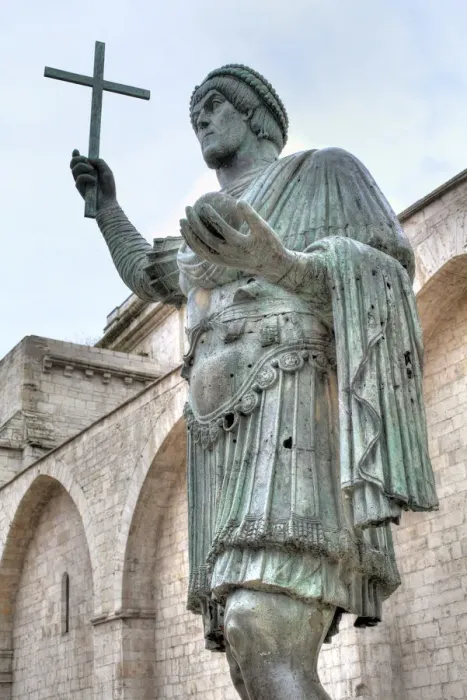 Framed Print : Colossus of Barletta, Barletta, Apulia, Italy Framed Print : Colossus of Barletta, Barletta, Apulia, Italy