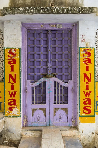 Colouful door in the old town of Udaipur, Rajasthan, India