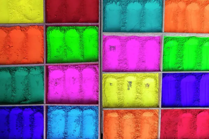 Framed Print : Coloured powder for sale at market at Pashupatinath Temple, Kathmandu, Nepal