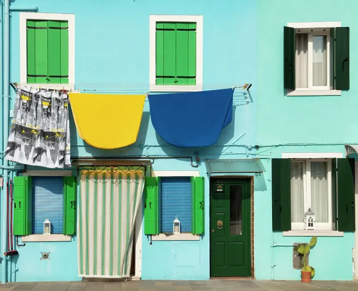 Framed Print : Colourful Building, Burano, Venice, Italy Framed Print : Colourful Building, Burano, Venice, Italy