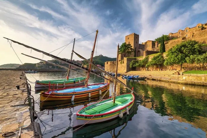 Framed Print : Colourful Fishing Boats & Royal Castle, Collioure, Pyrenees Orientales, Occitanie Region, France