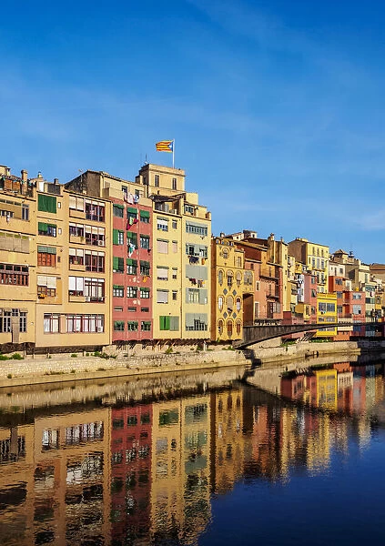 Colourful houses reflecting in the Onyar River, Girona or Gerona, Catalonia, Spain