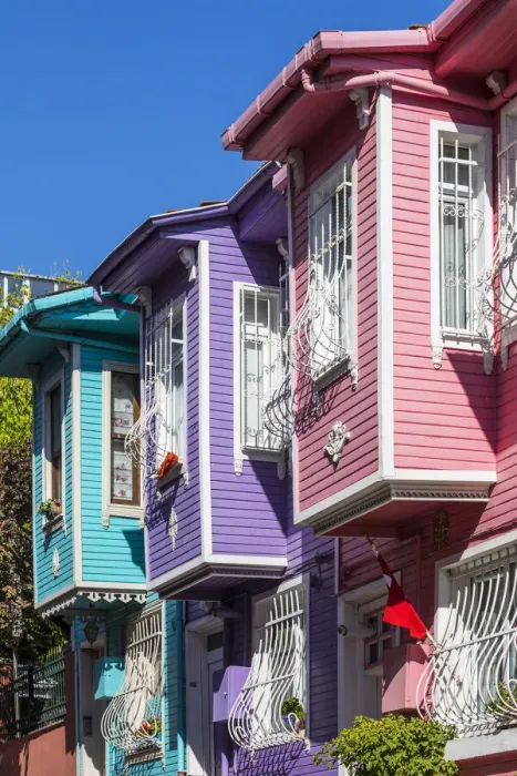 Framed Print : Colourful Ottomon era houses, Balat, Istanbul, Turkey