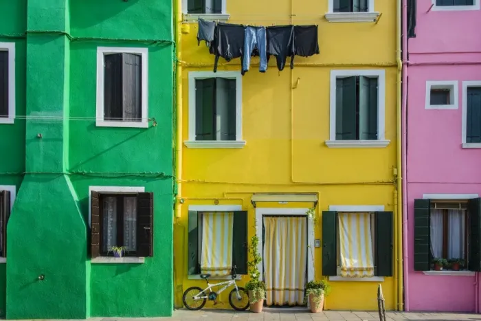 Framed Print : Colourful painted houses in Burano, Veneto, Italy Framed Print : Colourful painted houses in Burano, Veneto, Italy