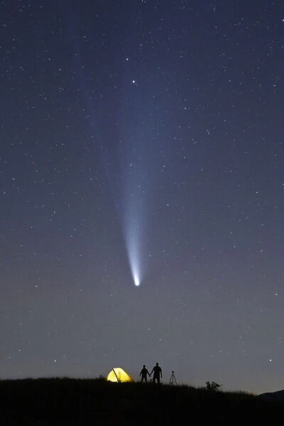 Comet NeoWise during a clear summer evening in Tuscany-Emilian Apennine National Park