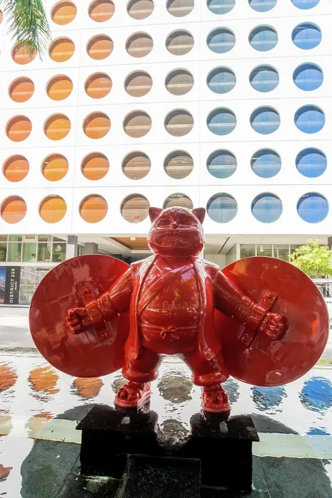 Framed Print : Commanding Warriorcat Crimson Eternal Vigil, by Hiro Ando 2011by the colourful 500 Brickell Condominiums, Brickell, Miami, Florida, USA Framed Print : Commanding Warriorcat Crimson Eternal Vigil, by Hiro Ando 2011by the colourful 500 Brickell Condominiums, Brickell, Miami, Florida, USA