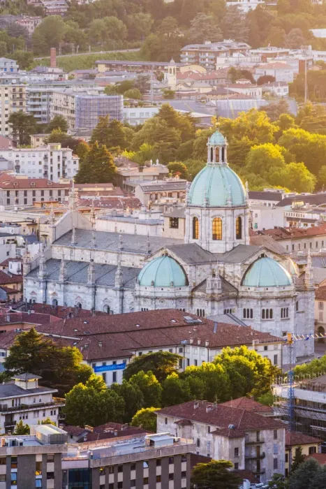 Framed Print : Como, Lombardy, Italy. High angle view over the city and the Como Cathedral at sunset Framed Print : Como, Lombardy, Italy. High angle view over the city and the Como Cathedral at sunset
