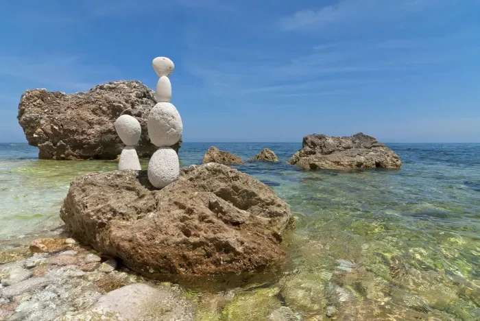 Framed Print : Conero, Marche, Italy. On the beach of Sassi Neri (black Stones) Framed Print : Conero, Marche, Italy. On the beach of Sassi Neri (black Stones)