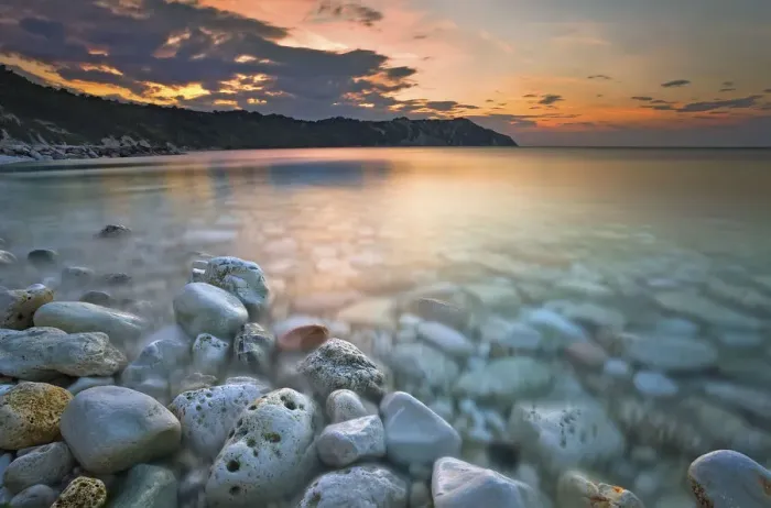 Framed Print : Conero Park, Marche, Italy. Sunset on the reef near Portonovo Framed Print : Conero Park, Marche, Italy. Sunset on the reef near Portonovo