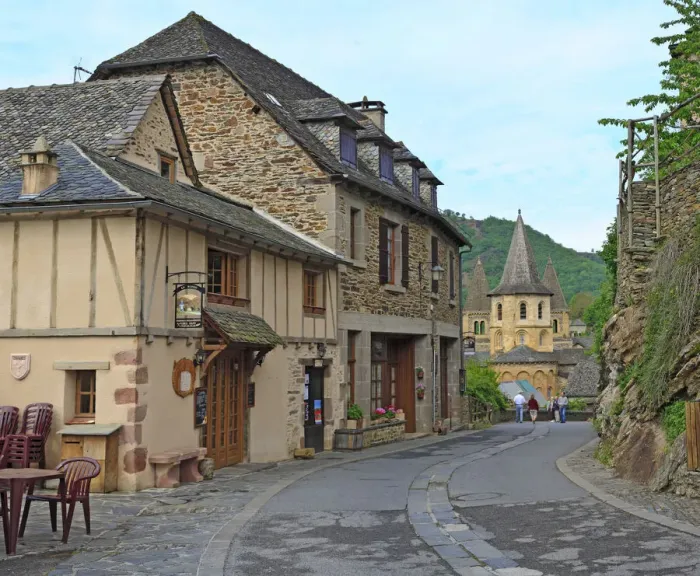 Framed Print : Conques, Averyon, Midi-Pyrenees, France